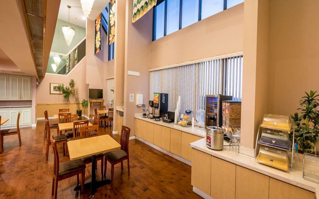 San Bernardino Inn & Suites Restaurant foto