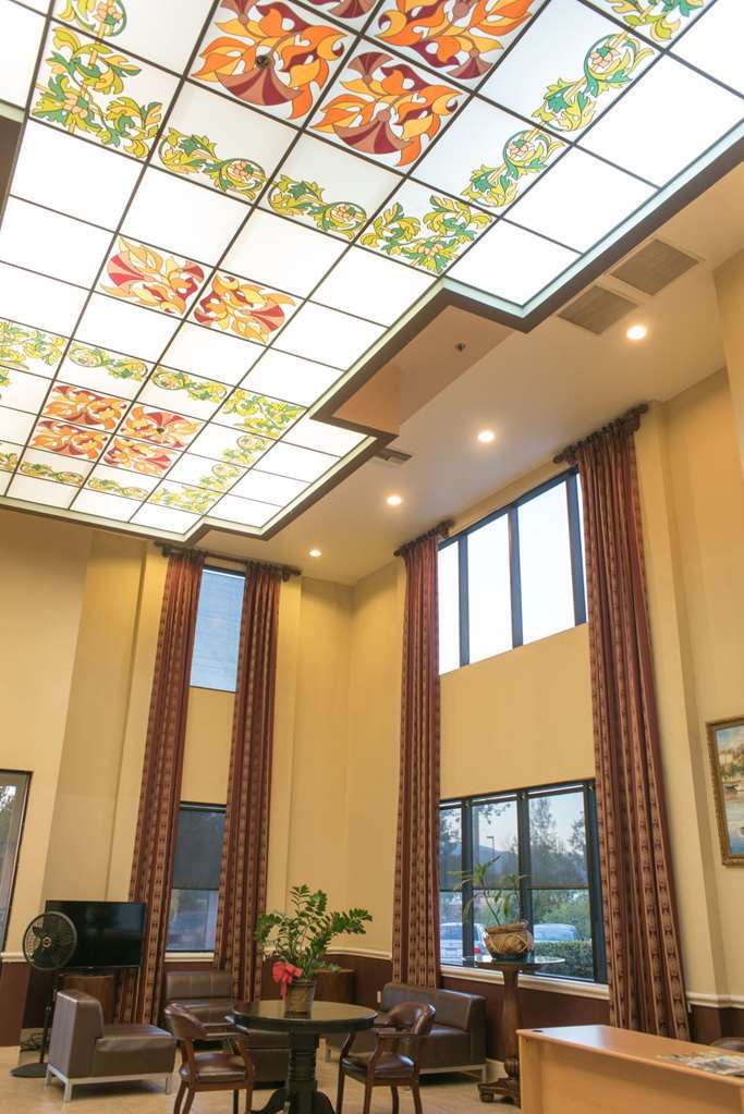 San Bernardino Inn & Suites Interieur foto