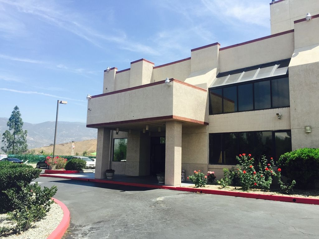 San Bernardino Inn & Suites Buitenkant foto