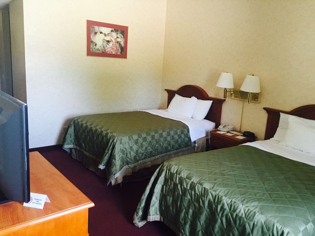 San Bernardino Inn & Suites Kamer foto