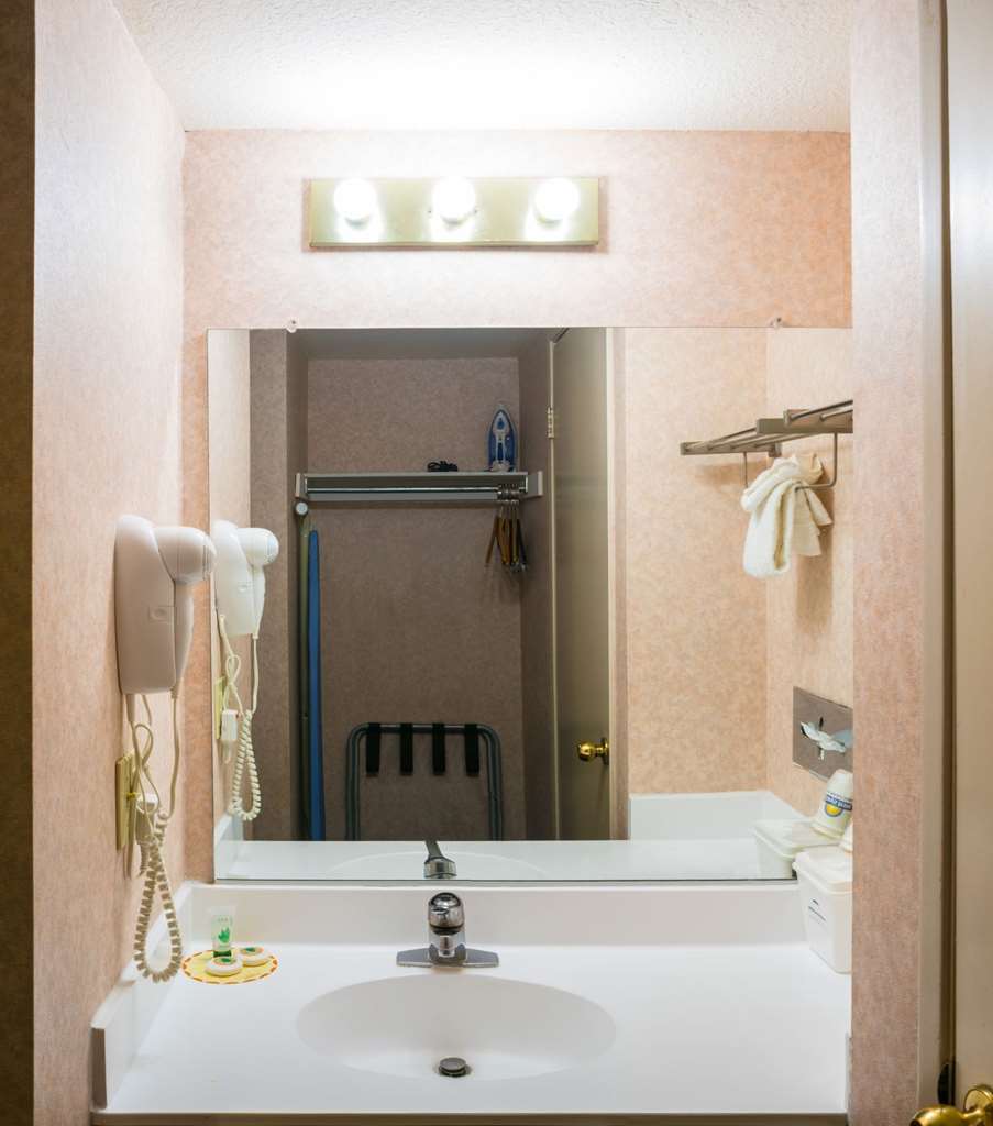 San Bernardino Inn & Suites Kamer foto