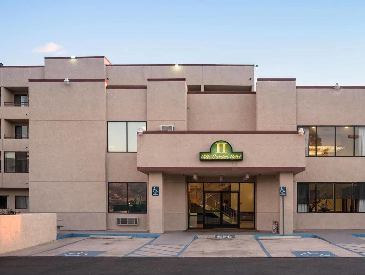 San Bernardino Inn & Suites Buitenkant foto
