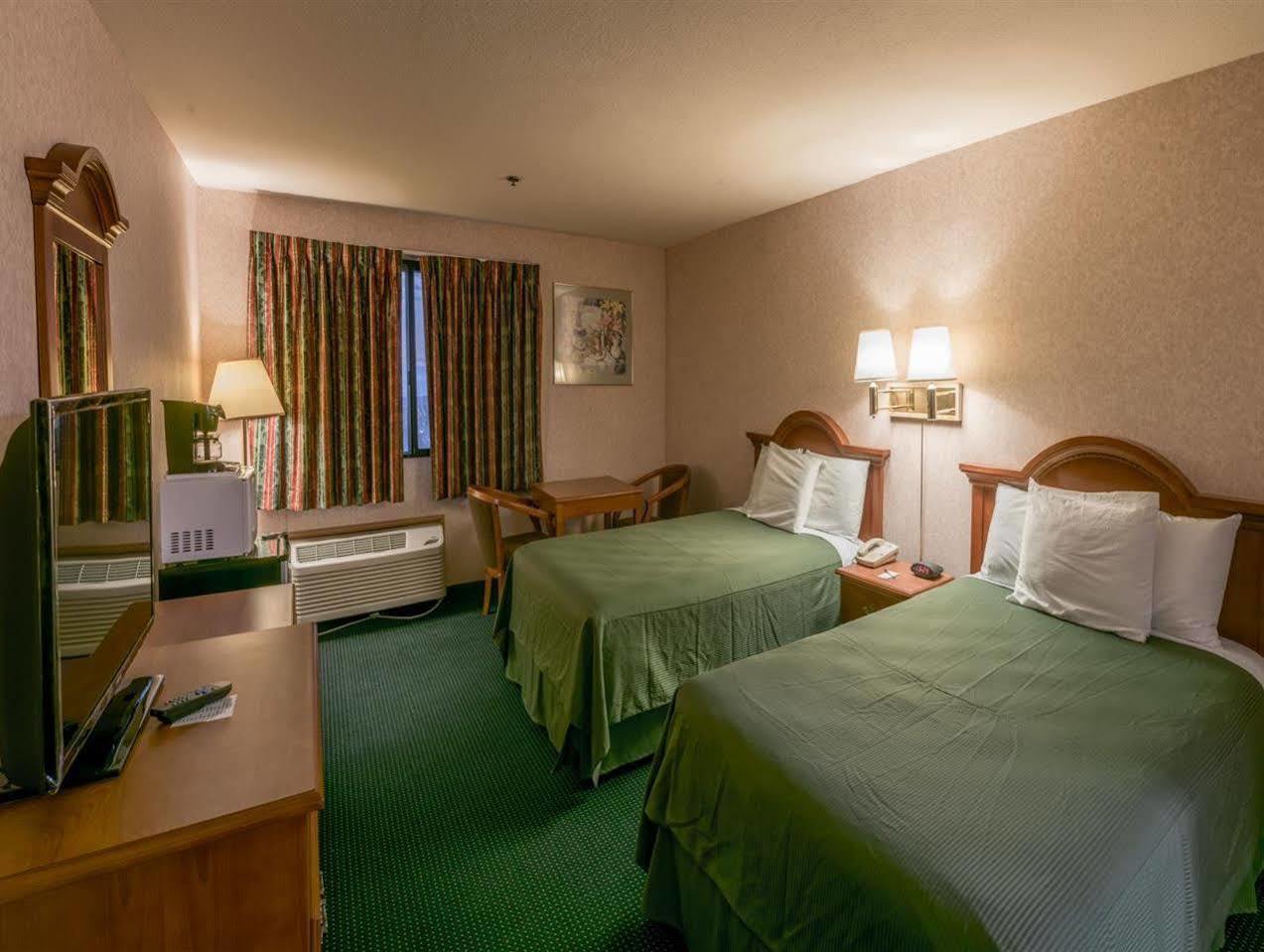 San Bernardino Inn & Suites Buitenkant foto